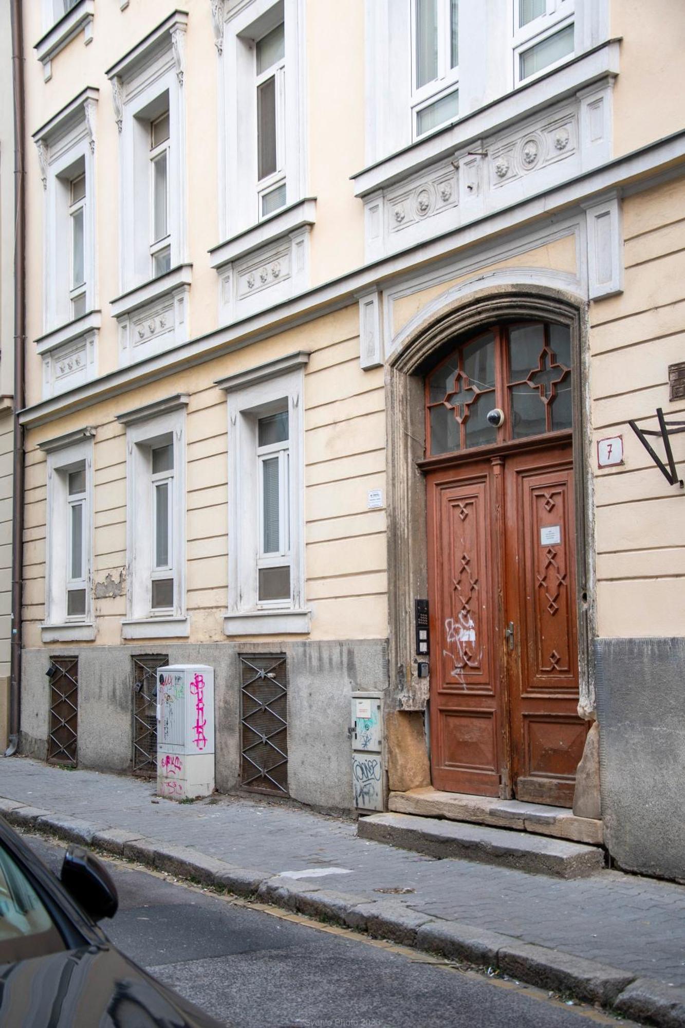 Double-Tree Apartment By A&M Bratysława Zewnętrze zdjęcie